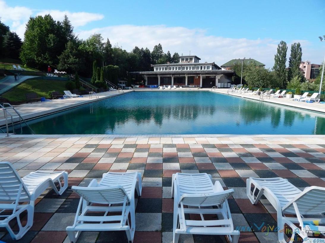 Apartman Vrdnicak Vrdnik Esterno foto
