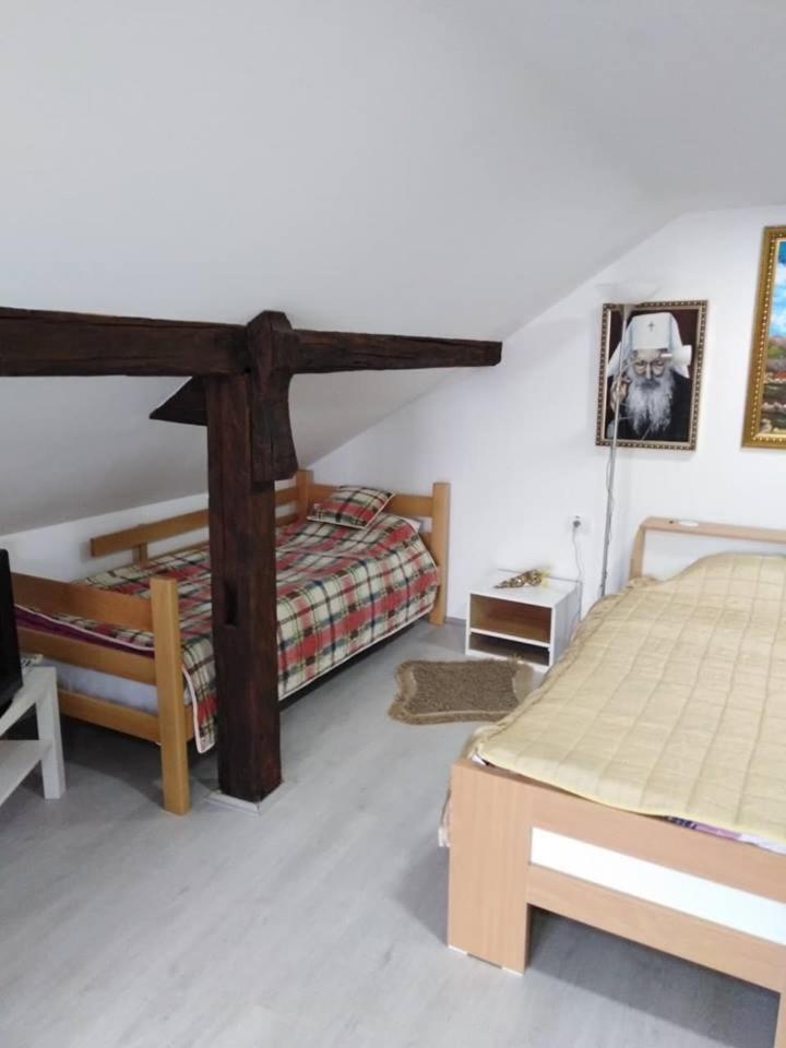 Apartman Vrdnicak Vrdnik Esterno foto