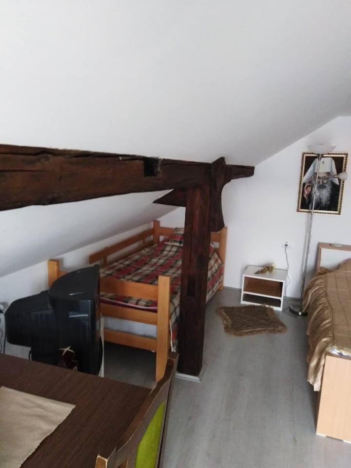 Apartman Vrdnicak Vrdnik Esterno foto
